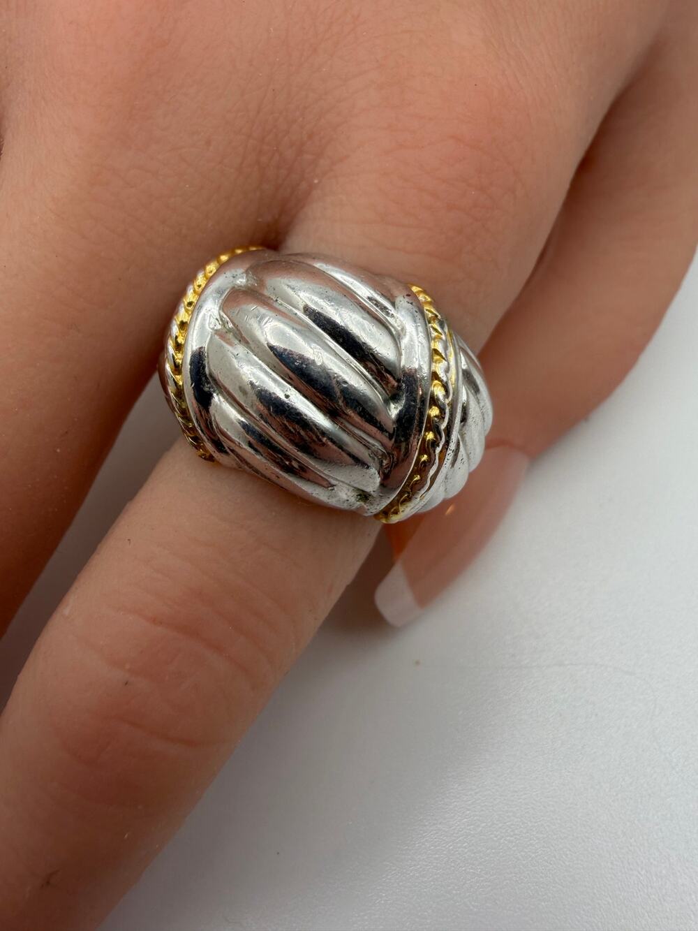 925 Sterling Silver Vintage Ribbed Domed Ring Size 6.75